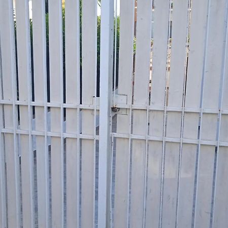 Вілла Casetta Con Giardino Санта-Маринелла Екстер'єр фото